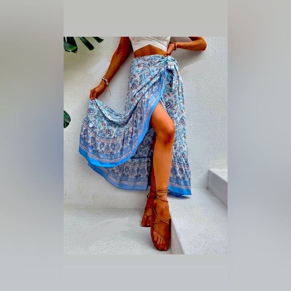 Floral Print Ruffle Trim Wrap Knot Side Skirt Size medium fits like ONESIZE S-L - Picture 2 of 6